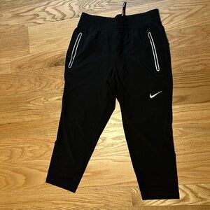 Nike Dri-fit running crop